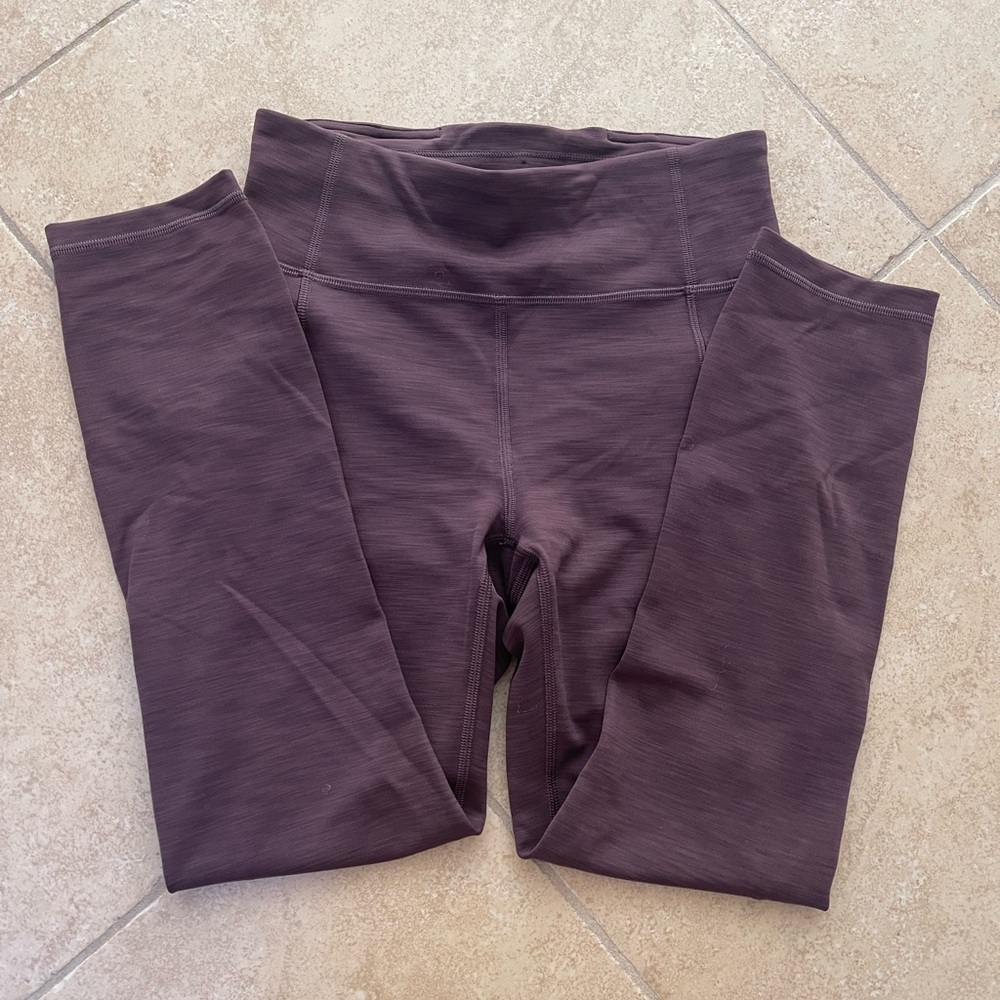 21” LULULEMON LEGGINS SIZE 4, in a great condition❗️FIRM PRICE❗️